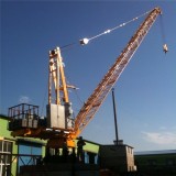 4050 Derrick Crane