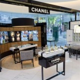 Cosmetic Store