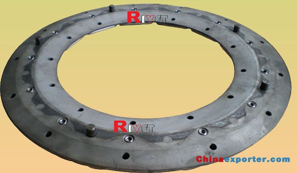 Aircraft riveting machine
